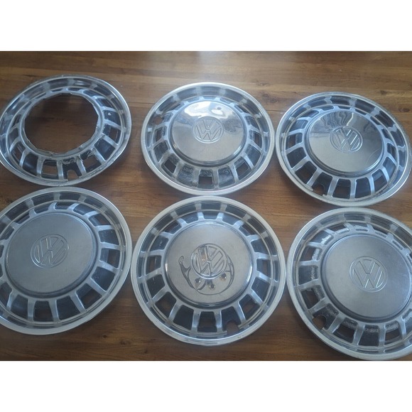 VW Trim Rings AND Hubcaps. 6 Trim Rings & 5 Hubcaps. Rings = 321.601.155.BYDM - Picture 3 of 16